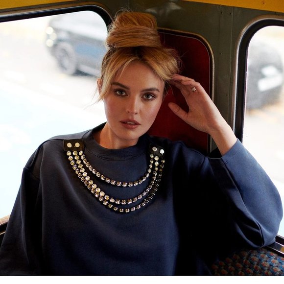 Christopher Kane Cup Chain Cropped Sweatshirt - Picture 1 of 16